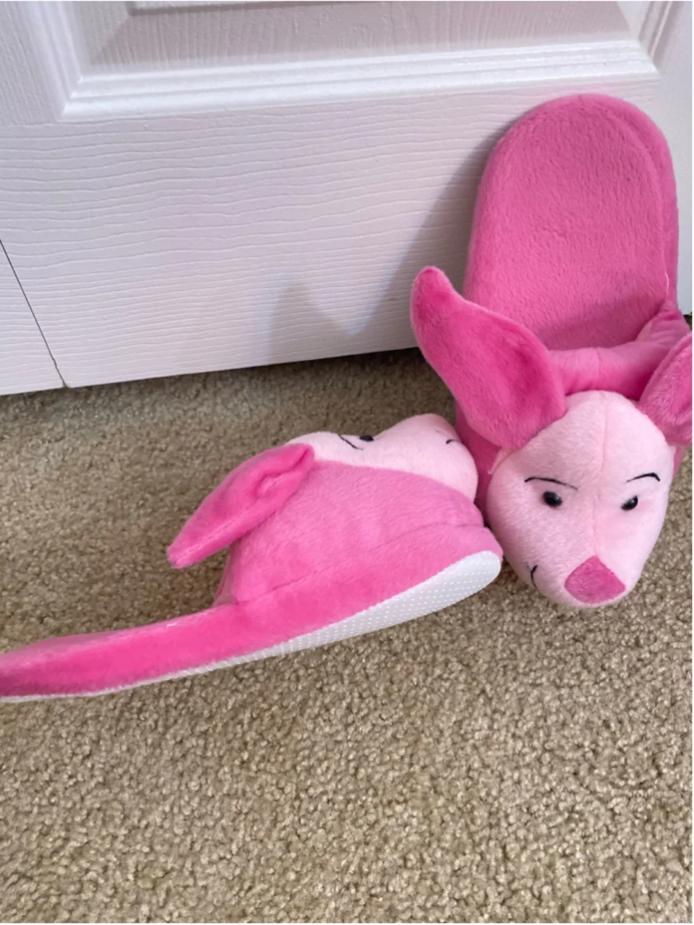 Women's Unbranded Piglet Character Slippers, Pink
